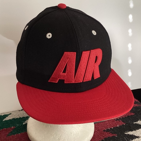 Nike true Nike Air SnapBack flat billed hat - Picture 1 of 16